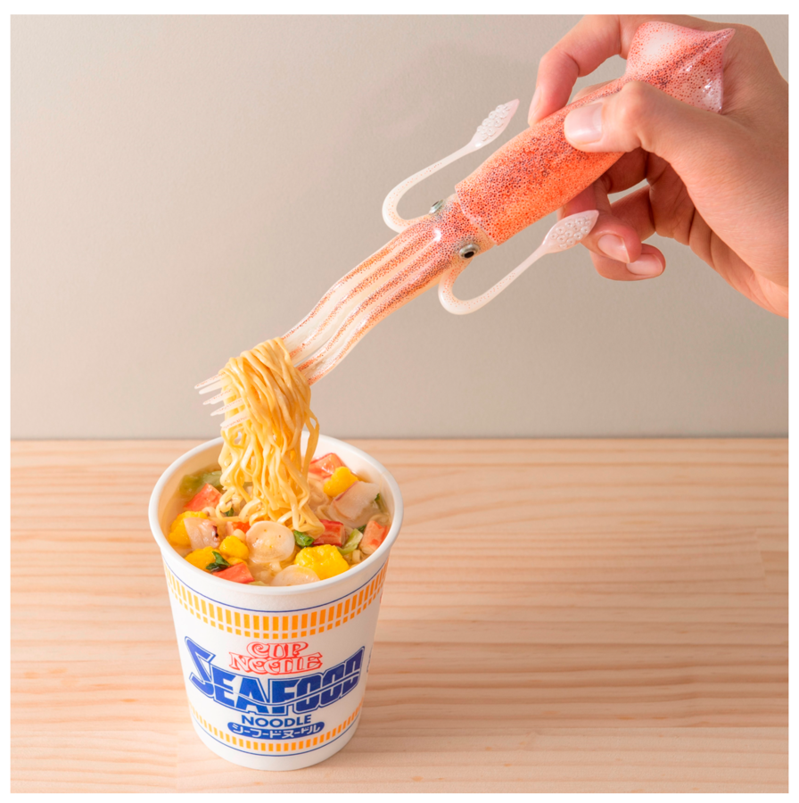 謎肉が4倍でまさに謎肉特化な「カップヌードル 謎肉まみれ」とイカが3倍になった「カップヌードル シーフードヌードル イカまみれ」を食べてみた -GIGAZINE