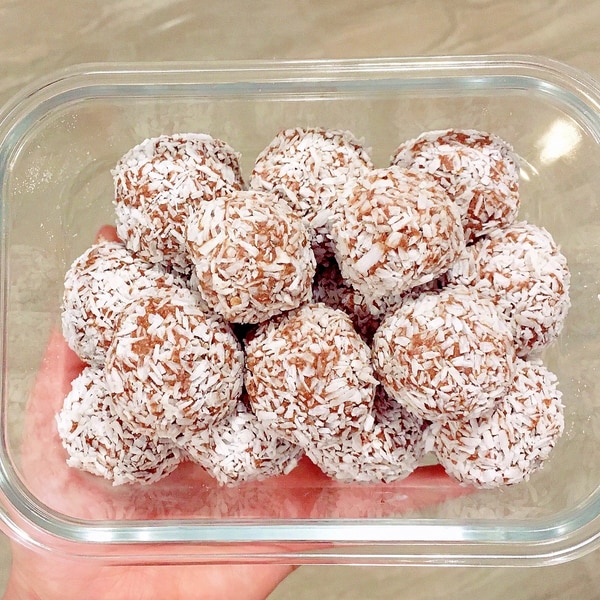 7種類のヘルシーなエナジーボールのレシピオーブンなしで作れる簡単プロテインスナックMyprotein