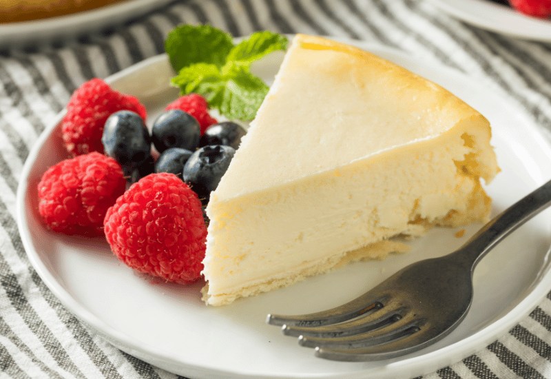 かわいい いちごの濃厚チーズケーキ