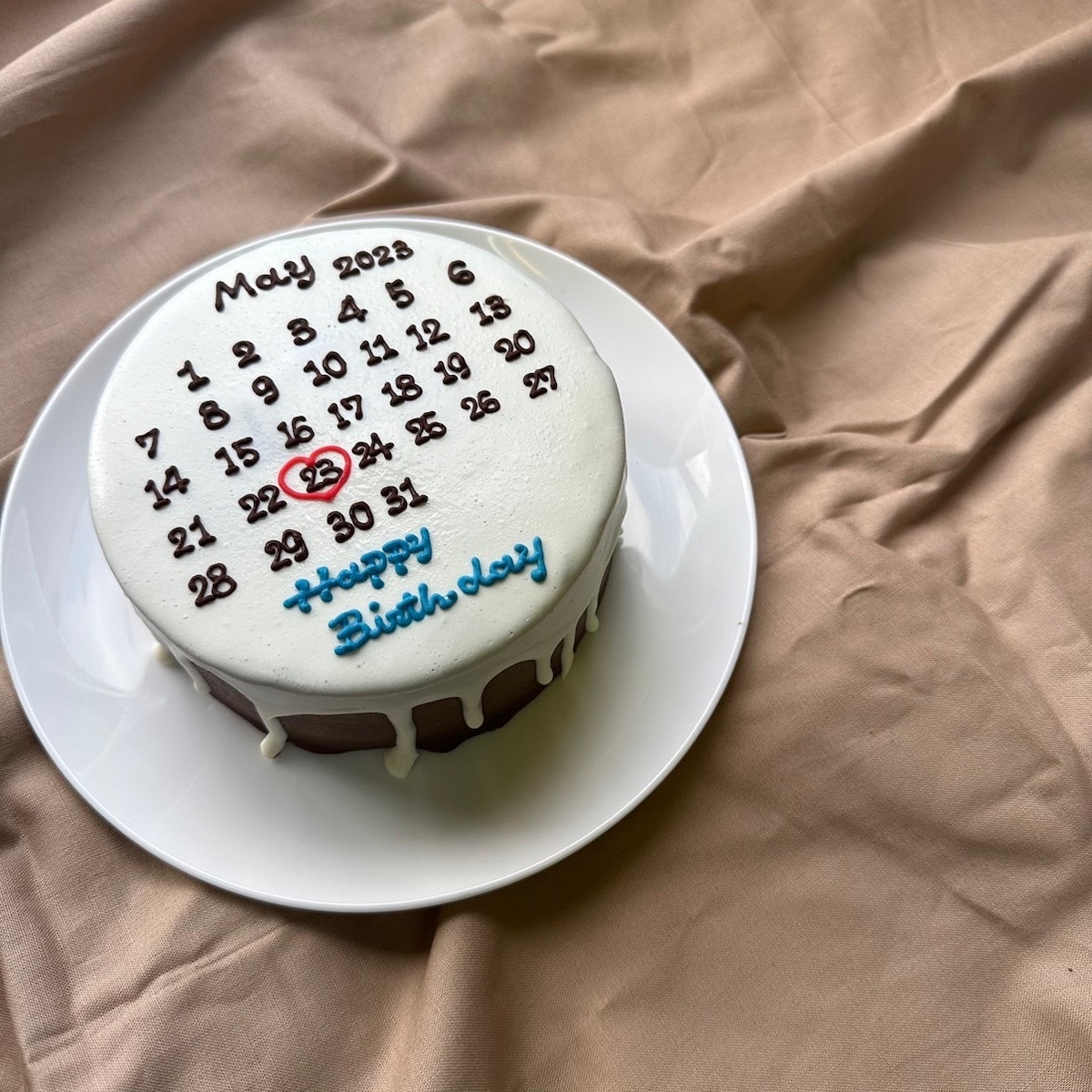 簡単センイルケーキの作り方とリボンの付け方