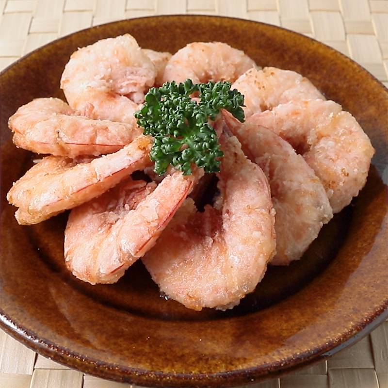 刺身用の赤海老の頭と殻で！本格チゲ鍋