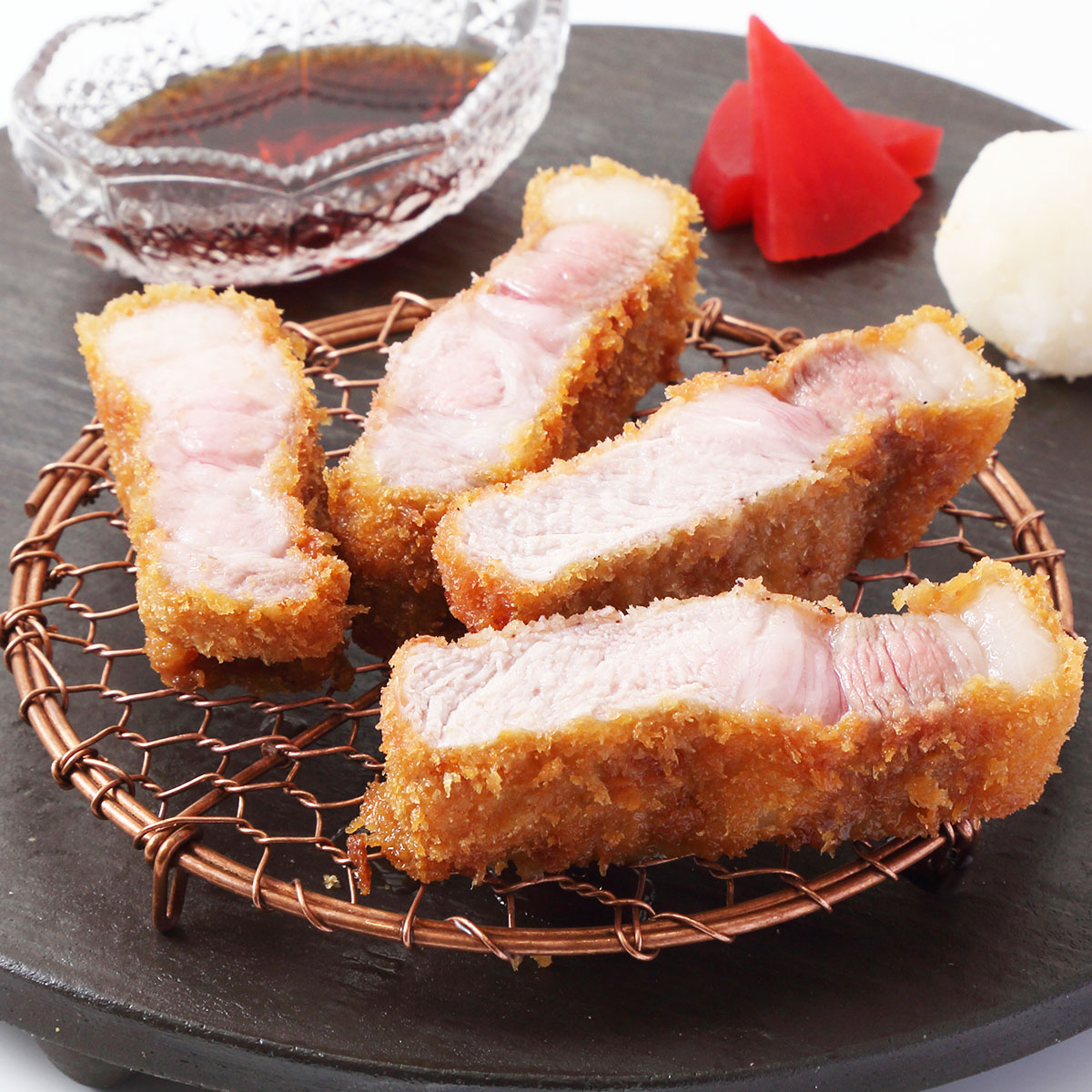 豚ロースの人気レシピ 厚切り肉でがっつり！やわらかく仕上げるコツもほほえみごはん-冷凍で食を豊かに-ニチレイフーズ