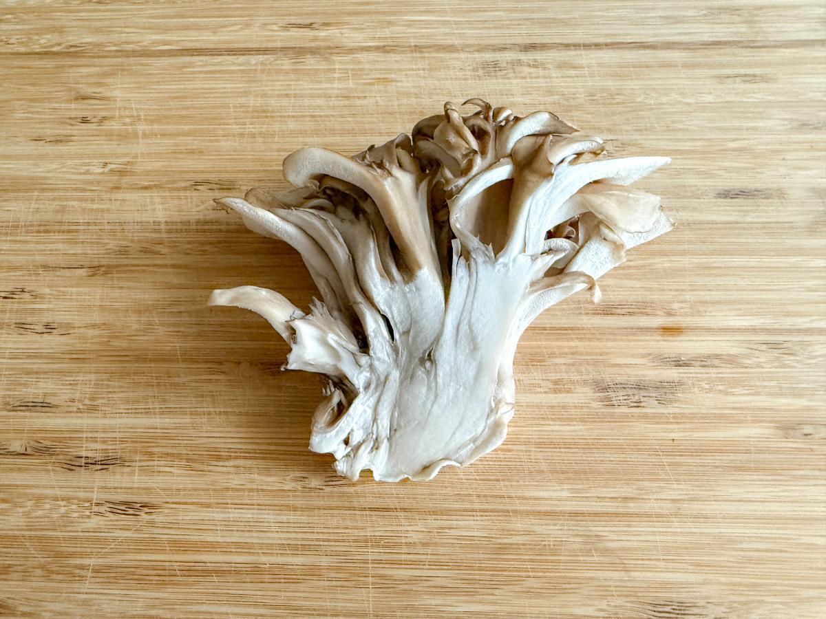 舞茸の石づきはどこで切る？正しい切り方を解説 - Fily
