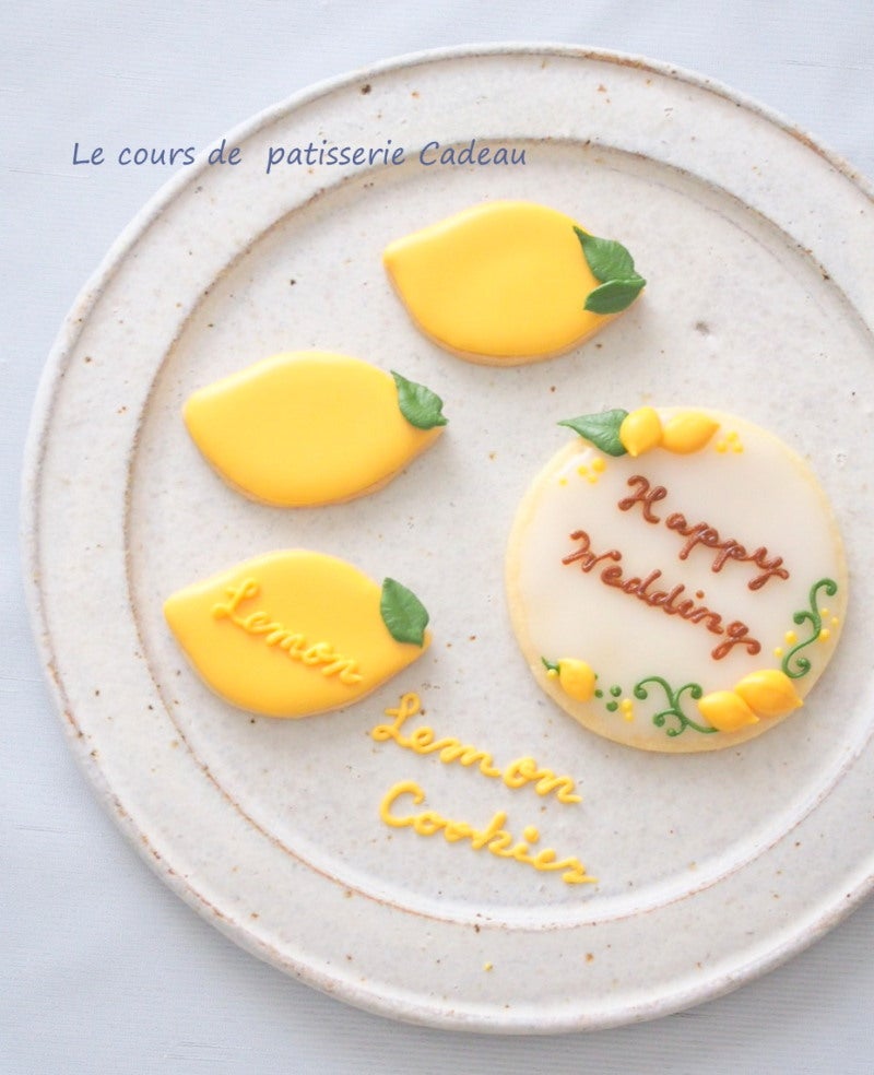 昔のバタークリームケーキは美味しくなかったから、ケーキは嫌いでした でも当時のは本物のバターを使ってなかったから不味かったらしいですね😳