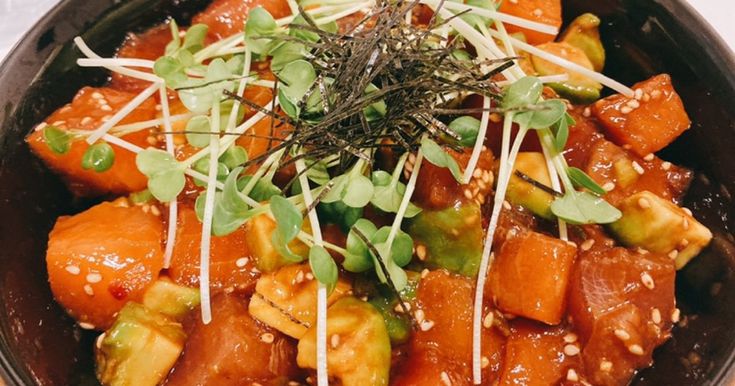 絶品まぐろアボカドユッケ