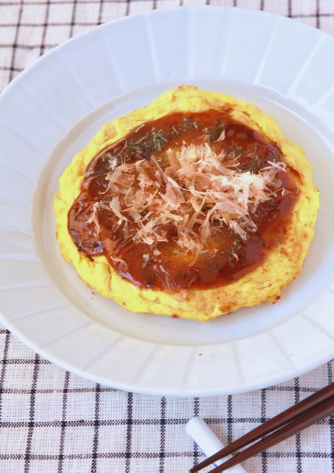 たっぷりキャベツとベーコンのお好み焼き