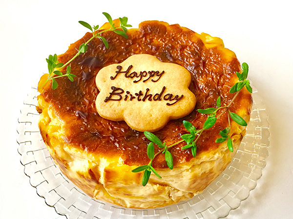 チーズケーキ専門店「ナメリ」名古屋パルコにオープン、華やかで美しいこだわりチーズケーキ - ファッションプレス