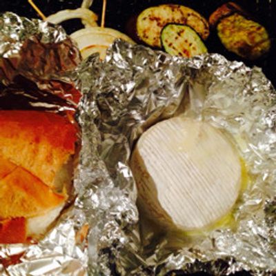 バーベキューでチーズフォンデュ！簡単レシピや具材・容器のおすすめBBQ HACK バーベキューハック