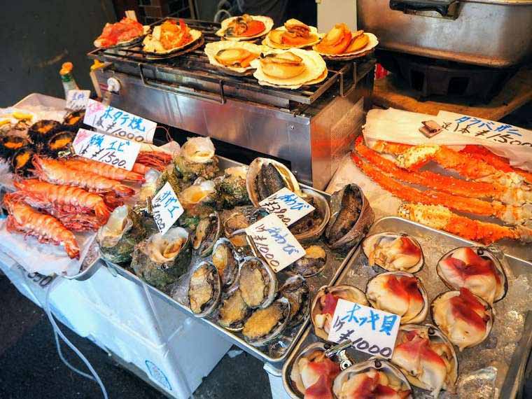 東京 築地 築地市場でおすすめの寿司海鮮&食べ歩きグルメ22選！人気の名物料理も要チェック トラベルコ