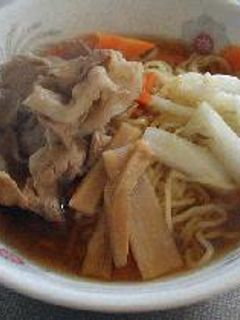 圧力鍋と冷凍鶏ガラで味の澄んだ黄金の鶏ガラスープほるひーとのおうち暮らし