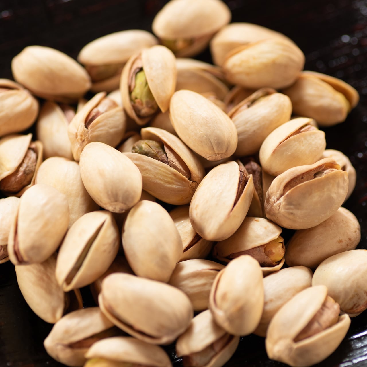 素焼き ピスタチオ 500g 無塩 無添加港ダイニングしおそうの通販・お取り寄せなら ぐるすぐり