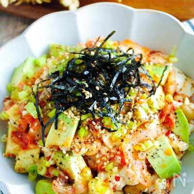 ダイエット中の昼ごはんレシピ集。痩せるランチメニュー＆昼食のコツを大公開！Smartlogボディメイク