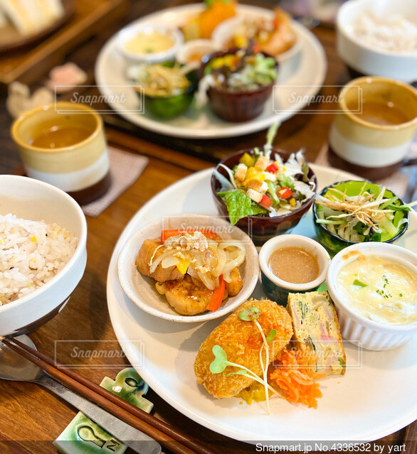 ワンプレートランチ 一皿料理 日本料理 和食の写真素材 - PIXTA