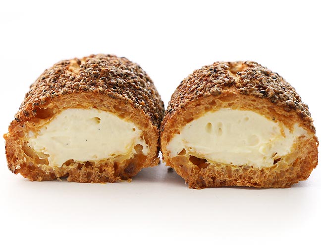 菓子工房ルスルス』のシュークリームはザ・卵でチーズケーキは近年NO１！＠浅草と『知ってるワイフ』 - 新Ｙ'ｓクロニクル