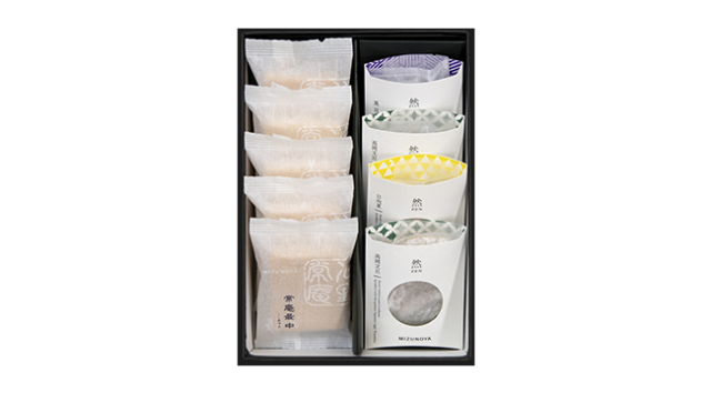 たねやの「迎春招福ふくみ天平」紅白の最中で新年にぴったり