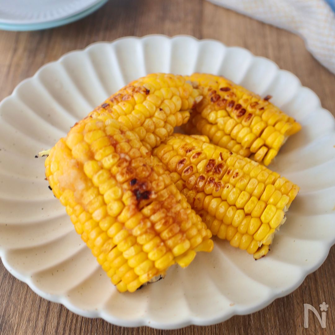 とうもろこしは電子レンジで5分加熱が正解！フライパンでの茹で方も！ほほえみごはん-冷凍で食を豊かに-ニチレイフーズ