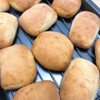 マスカルポーネのパンケーキとアーモンドハニーバターの人気レシピ