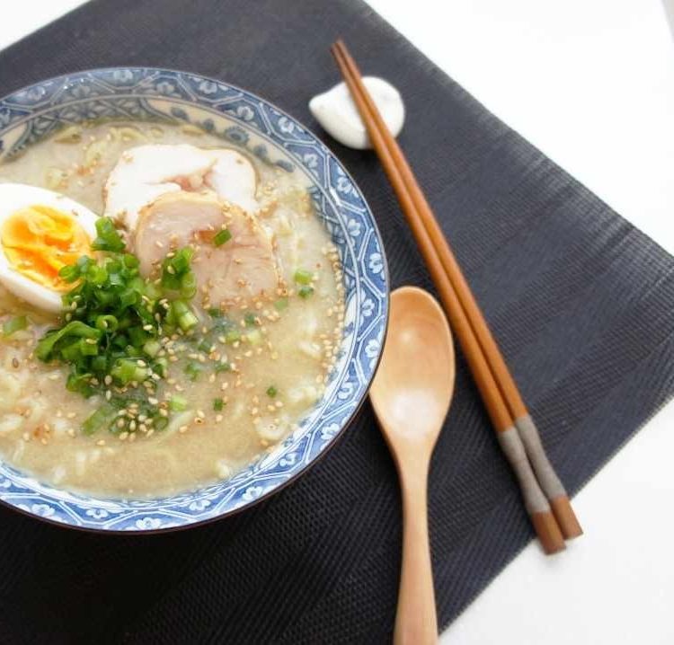 居酒屋の鶏ガラスープ 圧力鍋を使ったプロの作り方