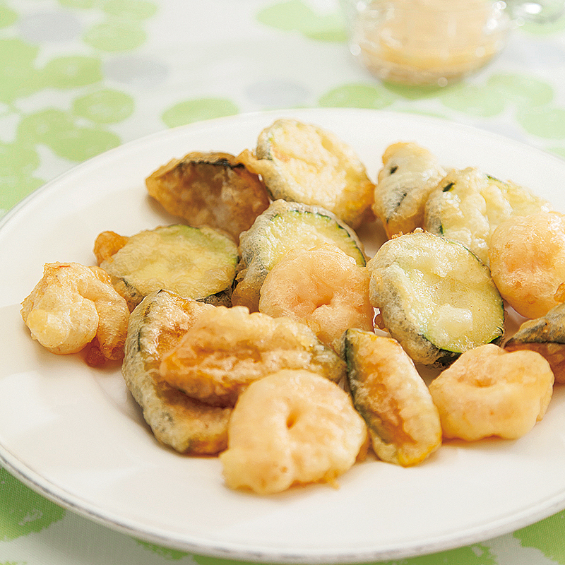 エビとリンゴのフリッター 副菜