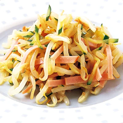 もやしとベーコンのにんにく醤油炒め