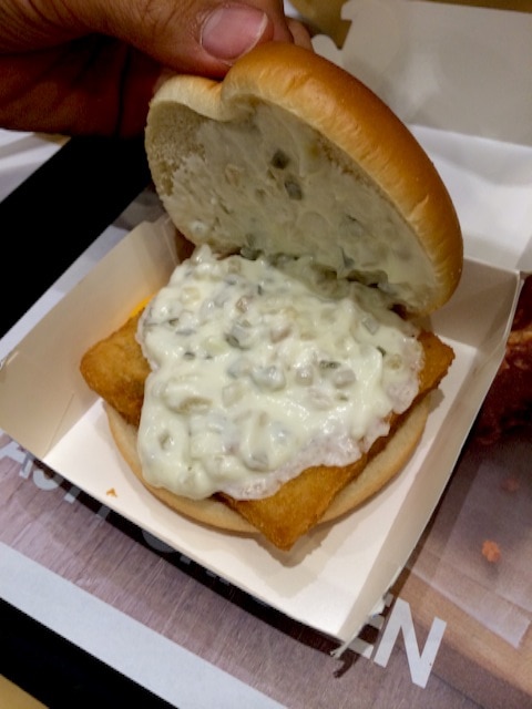 フィレオフィッシュ100円腹ペコしょういち食べ歩き