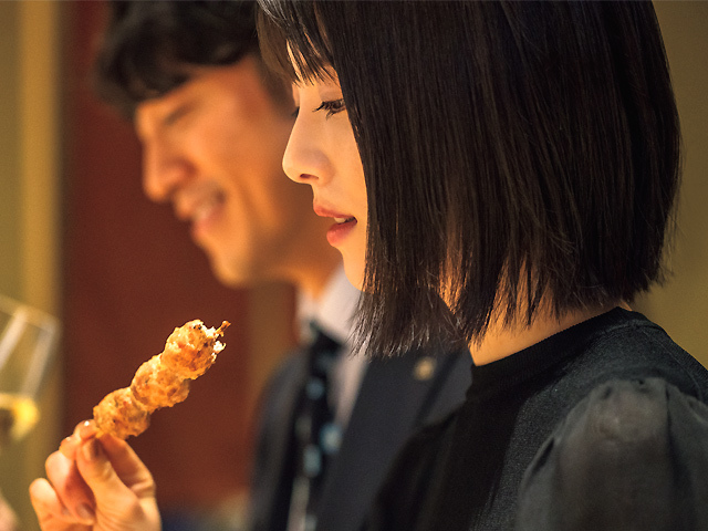 なぜ、こんなにも輝いているんだろう 」浜辺美波の目が、思わず釘付けになった女性とは 東京カレンダー最新のグルメ、洗練されたライフスタイル情報