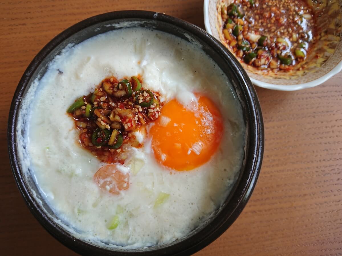 辛くない！白いスンドゥブチゲの作り方 〜ピリ辛ヤンニョムジャン添え〜カライチ