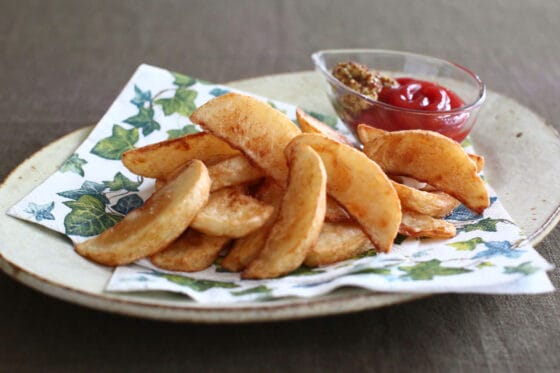 大さじ１杯まぶしてみて！ フライドポテトが『店の味』になる裏ワザが？ – grapeグレイプ