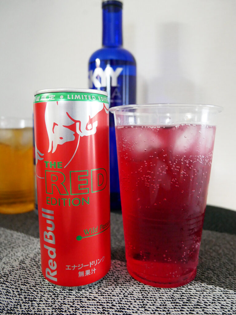 レッドブル・エナジードリンクとカクテルが織りなす独創的新世界