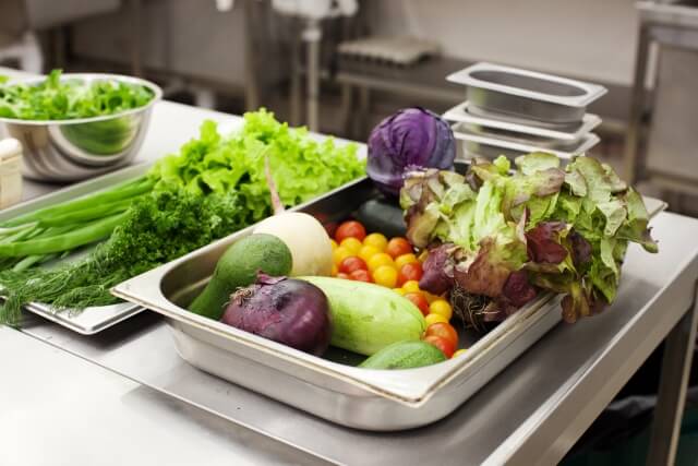 シェフの技 プロはここが違う＜旬を味わい尽くす＞アスパラの下処理