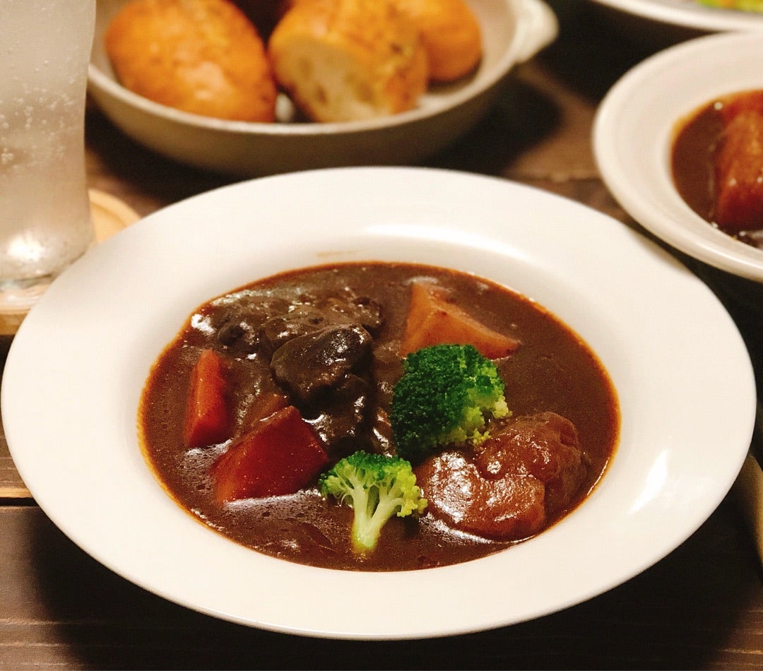 人気洋食店が教えるビーフシチューのレシピ。驚くほどやわらかで野菜のエキスがたっぷり！三越伊勢丹の食メディアFOODIE フーディー