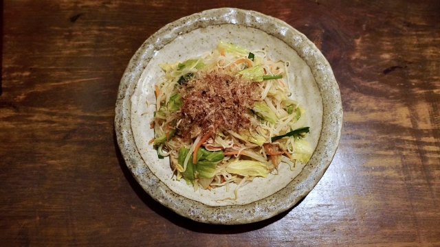 メシ通のそうめん祭り レンジで5分のひんやりスタミナつけ汁「豚ニラそうめん」で美味しく夏バテ予防 北嶋佳奈- メシ通ホットペッパーグルメ