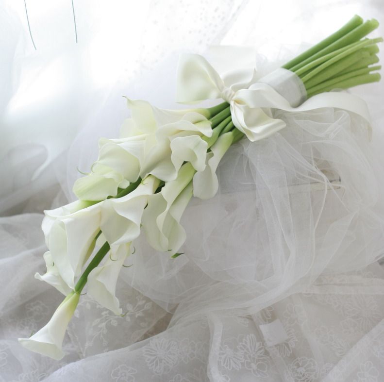 ワインレッドカラークラッチブーケ☆ブートニア