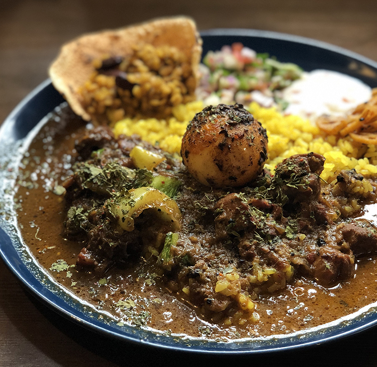 大阪のスパイスカレー11選! 激戦区の中でも人気の老舗や有名店NAVITIME Travel