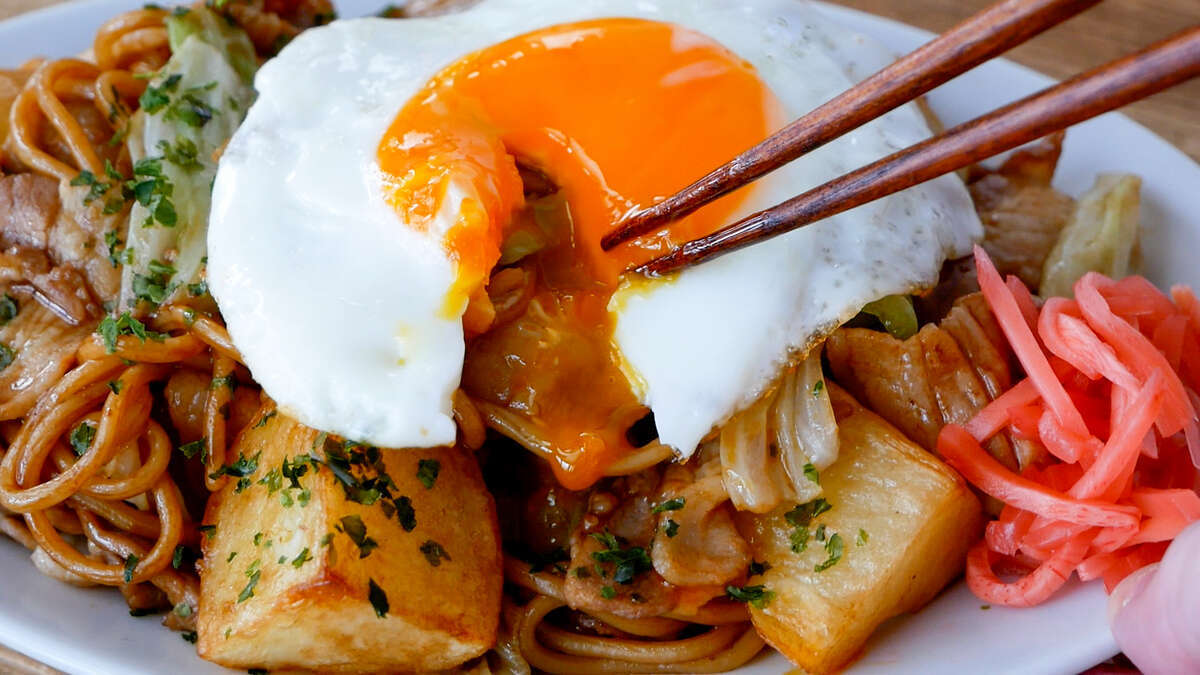 レシピ シンプルなポテト入り焼きそばの作り方 じゃがいも、キャベツ、豚コマ肉で美味しいg-time 自炊ログ