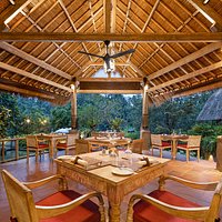 テラス・パディ・カフェバリ島ナビ