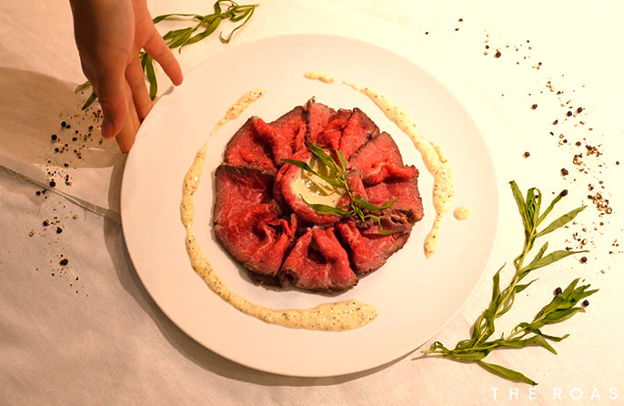 食卓を彩る♪ローストビーフの盛り付け方！切り方からお皿選びまで – 和牛シャリアピンギフト専門店YU-SETSU