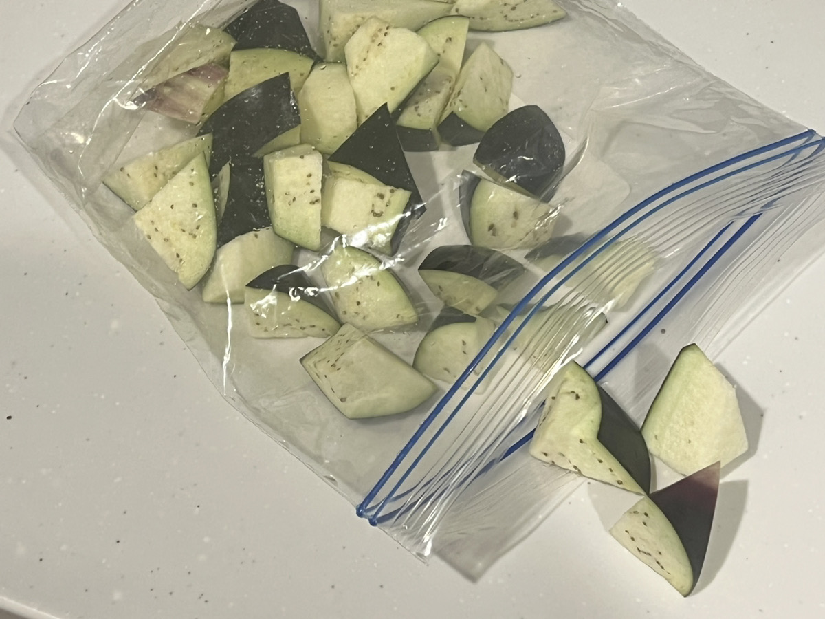 なすは冷凍保存こそ賢い！ベストな方法＆活用レシピまとめ - macaroni