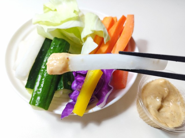 再現レシピ ハマる人続出！野菜スティックのソースの簡単な作り方4yuuu