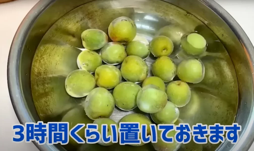 梅仕事〜 青梅を上手に追熟させる方法 レシピ・作り方 by ポンポネ ⚮̈ - 楽天レシピ