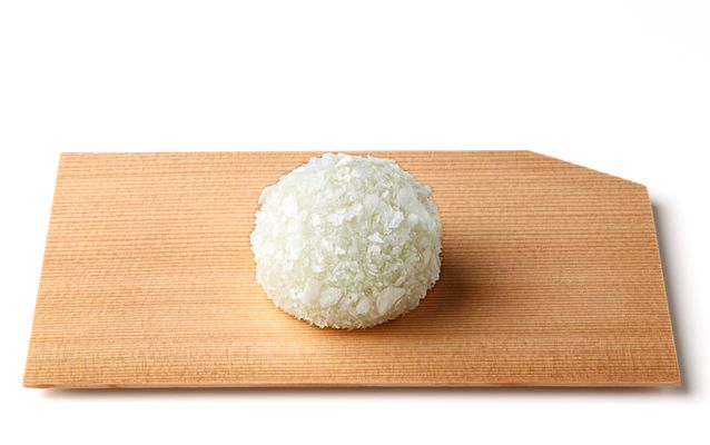 季節を巡る和菓子 ― クリスマス・お正月 – にしZINE