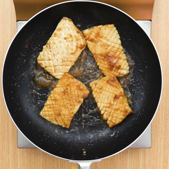 冷凍イカでやわらか。「イカのオイスターソース炒め」のレシピ