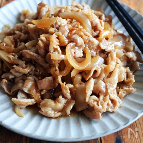 豚こま切れ肉と玉ねぎの甘酢照り焼きの作り方 節約食材なのにボリューム満点