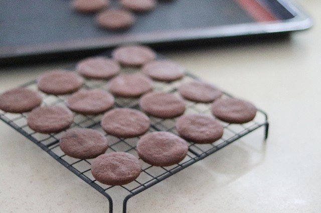 材料3つ！型抜きなしで作れる簡単クッキーのレシピ♡