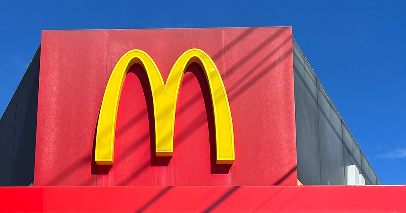 マックの日本一どれだけ知ってる？ 93歳のクルーが働く店、美しいオーシャンビュー店 トリビア満載ページが話題まいどなニュース