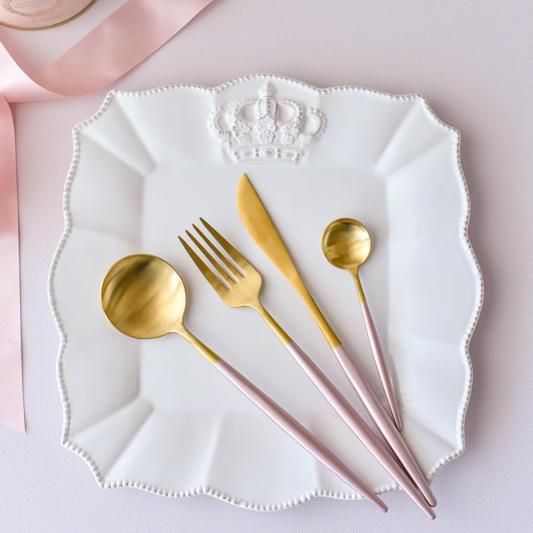 フォーク 18cm メルテ melte ミールフォーク ステンレス製 ホーロー 天然木 日本製 同色5本セット先割れスプーン 洋食器 カトラリー白 木 琺瑯 スプーンフォーク おしゃれ かわいいフォーク ムーミン MM031-851 - MOOMIN SHOP