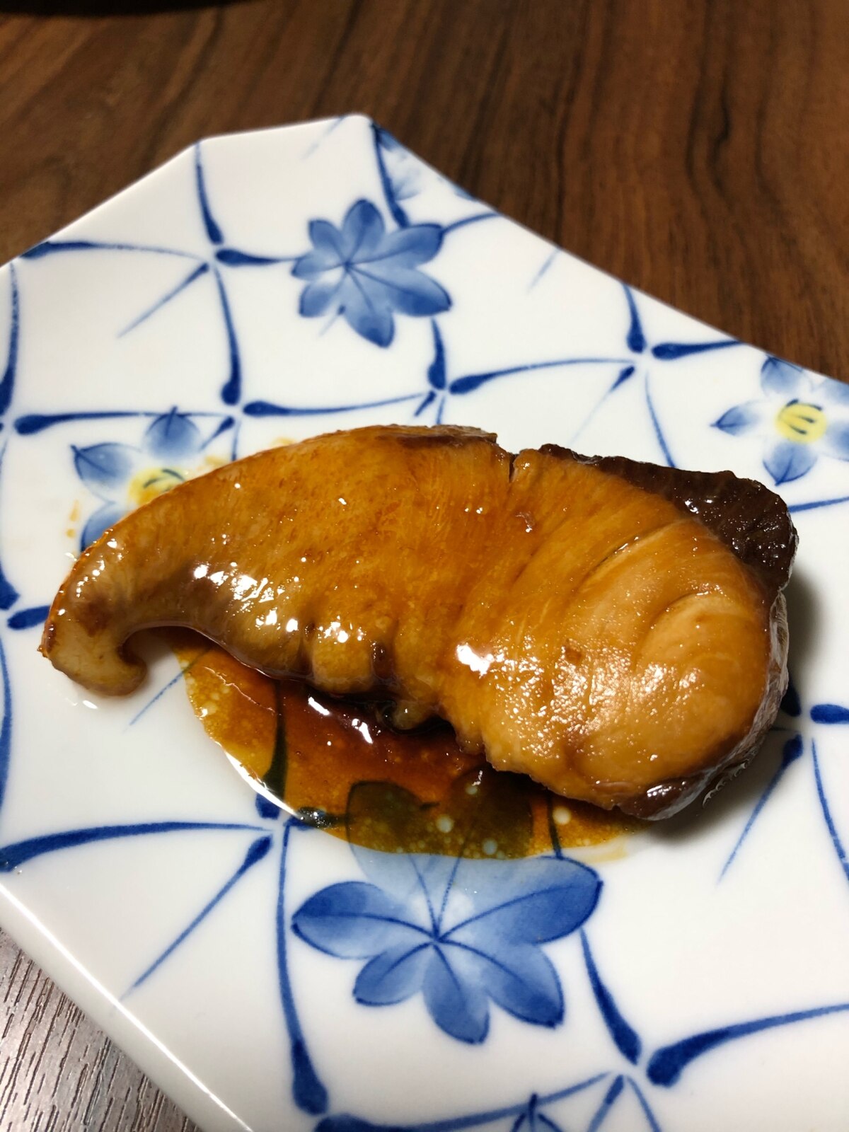 甘辛だれを たっぷり絡めて ！ ぶりの ピリ辛 照り焼き丼の レシピ 作り方