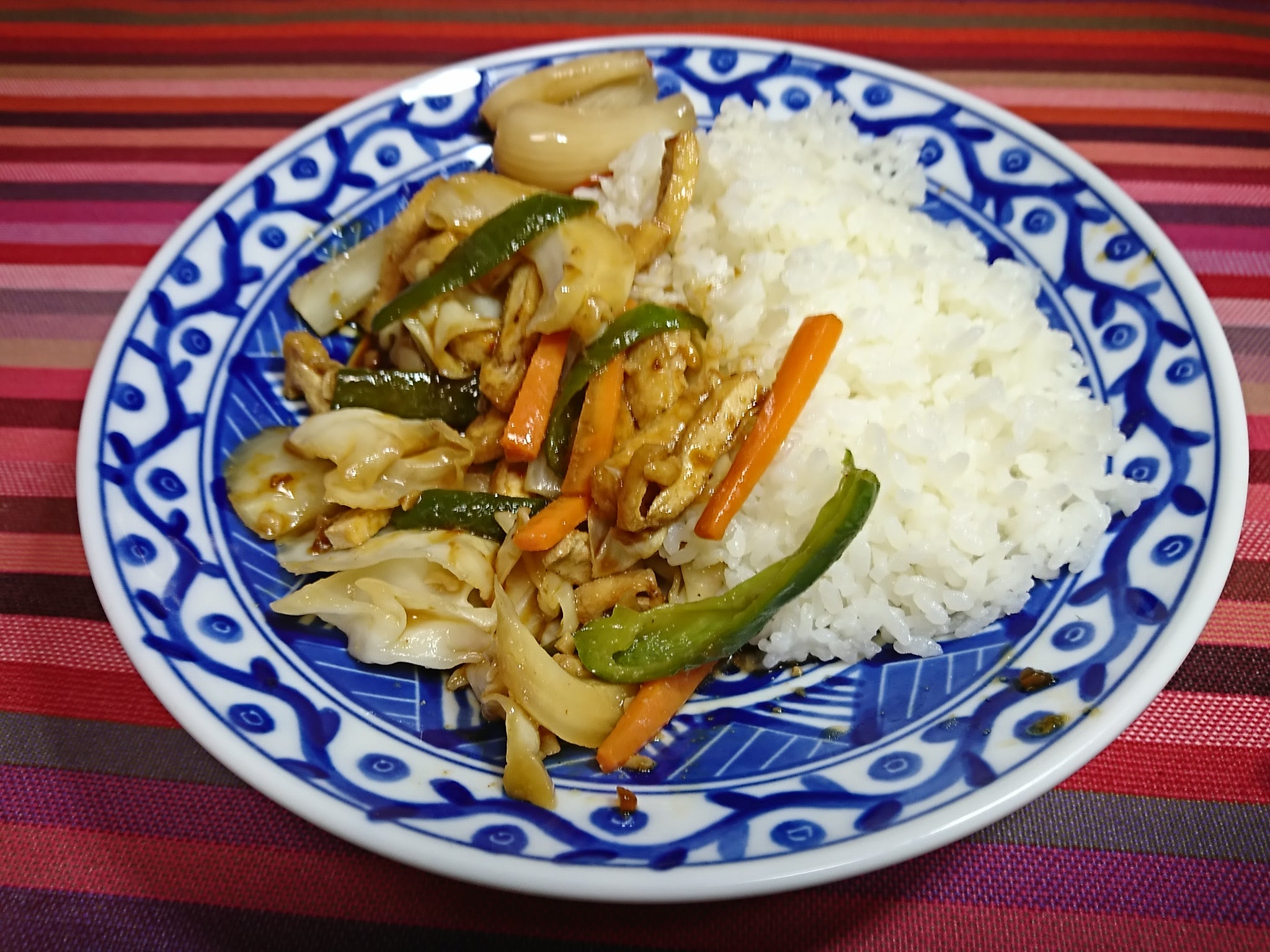 ボリューム満点♪ 野菜たっぷり焼肉丼