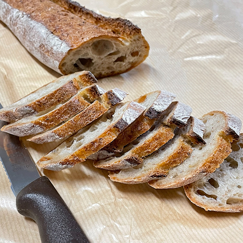 悪魔のおつまみ♡ラスク風ツナマヨバゲット