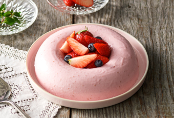 今年もハートのいちごを探せ♡ 2018年の“ハロハロ”が順次解禁！真っ赤なフローズンいちごを使った「ハロハロ 果実氷いちご」に、4年振りの美味しさ「 ハロハロ 宇治抹茶あずき」も☆ ＜食レポもあるよ＞ 詳細記事SGS109